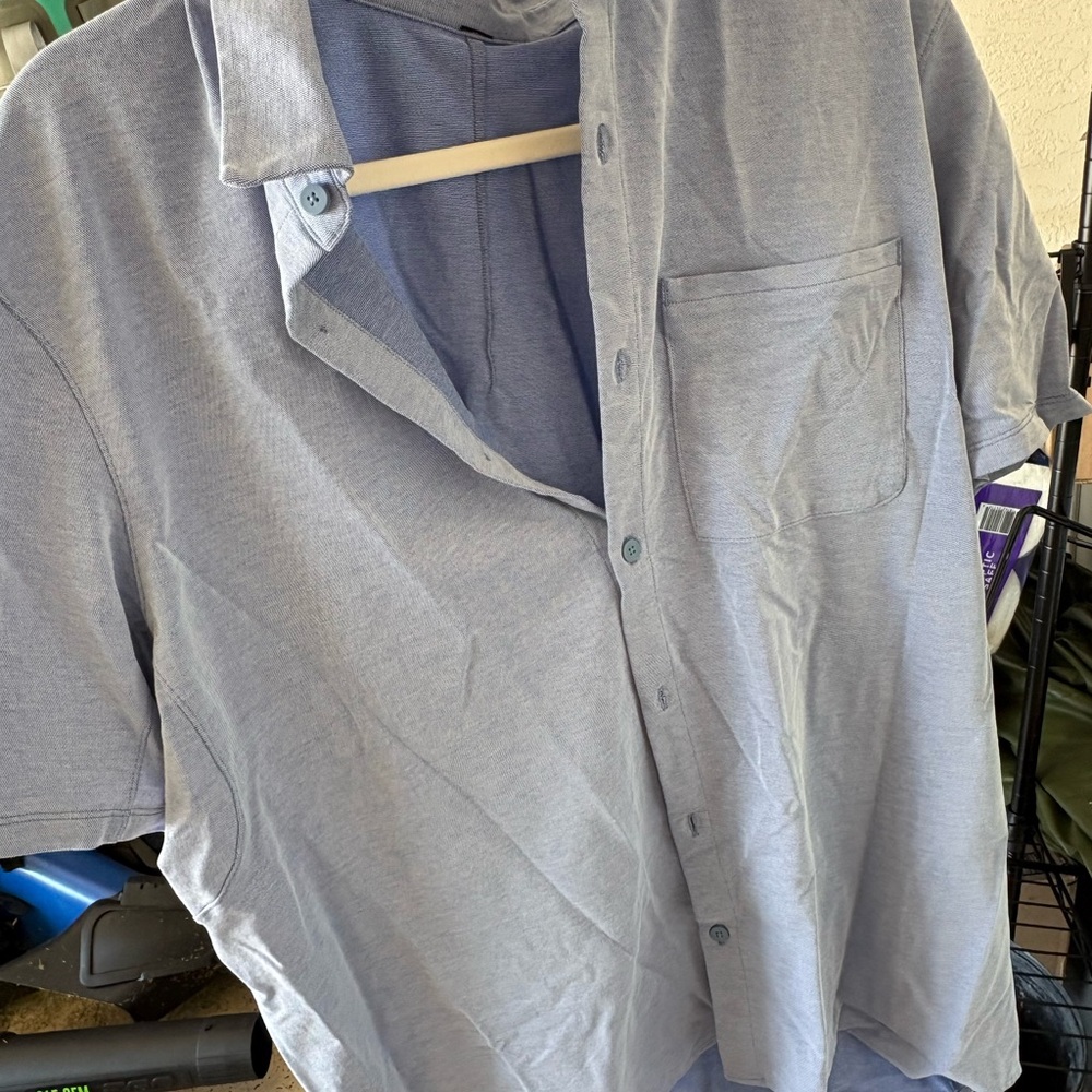 Men's Blue Short Sleeve Shirt